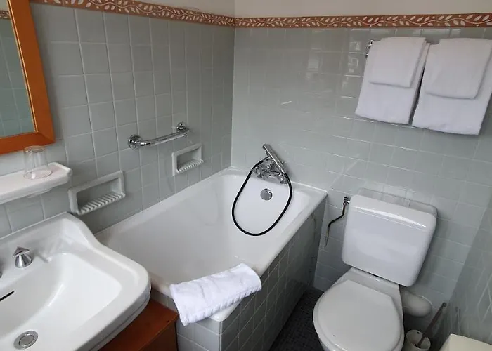 Alp-hotel فندق موجوف